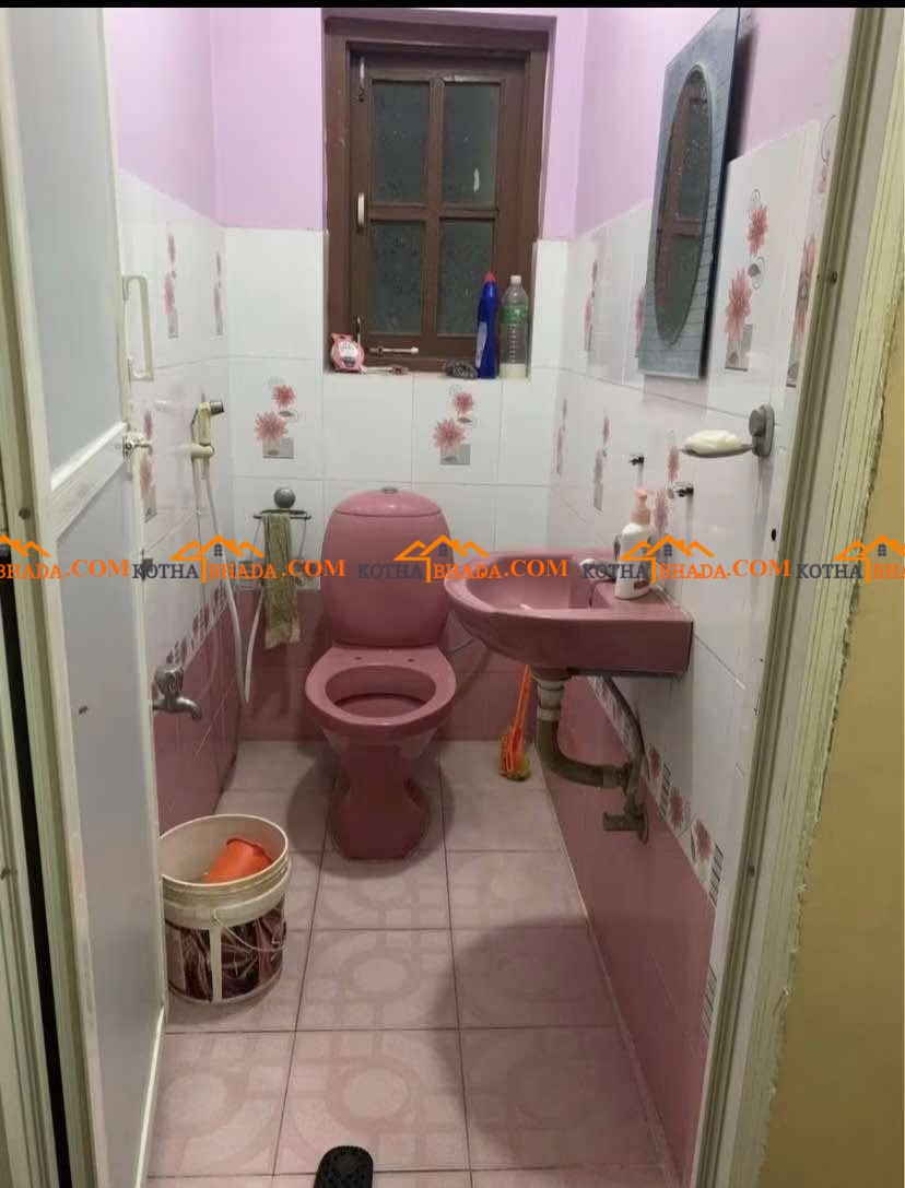 3 bedrooms, 1 kitchen, with 1 toilet and 1 washroom in Nakhudole, Bhaisepati